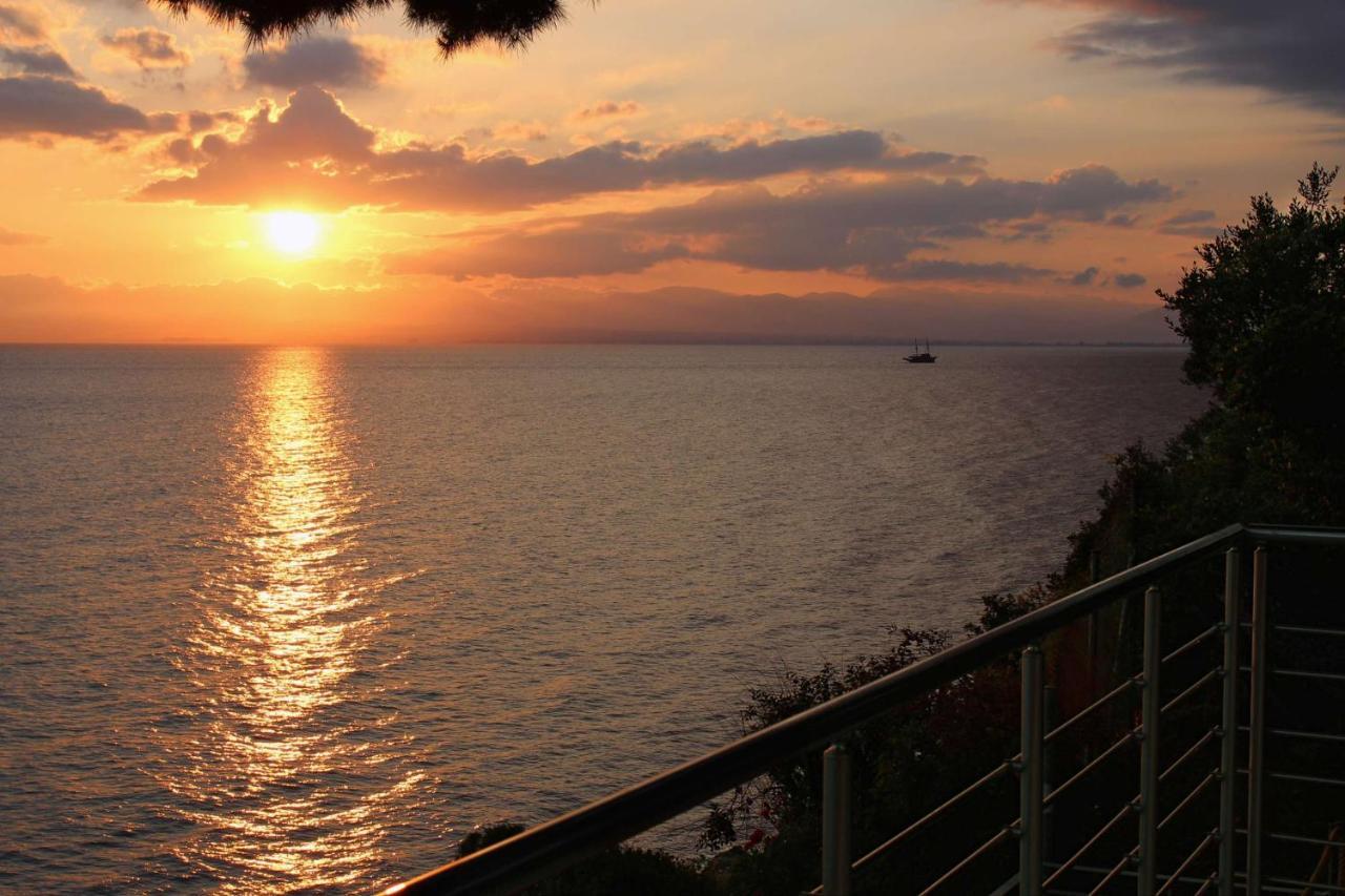 Naftilos Blue View Retreat Avía 외부 사진